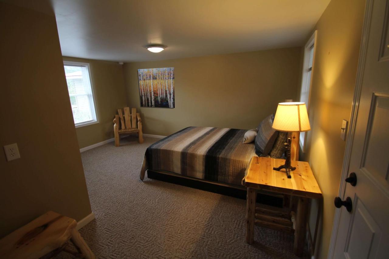 Mackinac Lake Trail Motel Mackinaw City Oda fotoğraf
