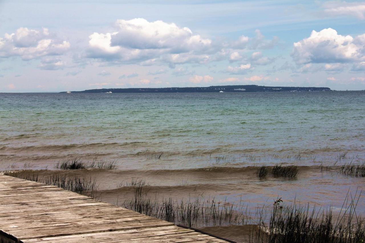 Mackinac Lake Trail Motel Mackinaw City Oda fotoğraf